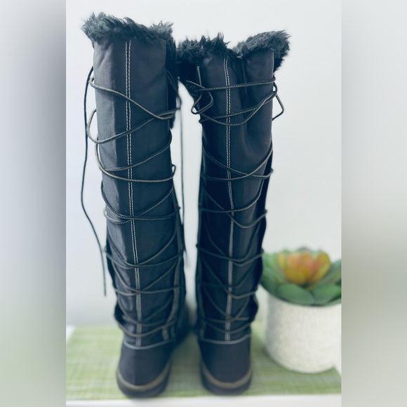 8M Women’s Timberland Knee-High Boots – $100 (Retail over $275!) – Never Worn! - Picture 3 of 6